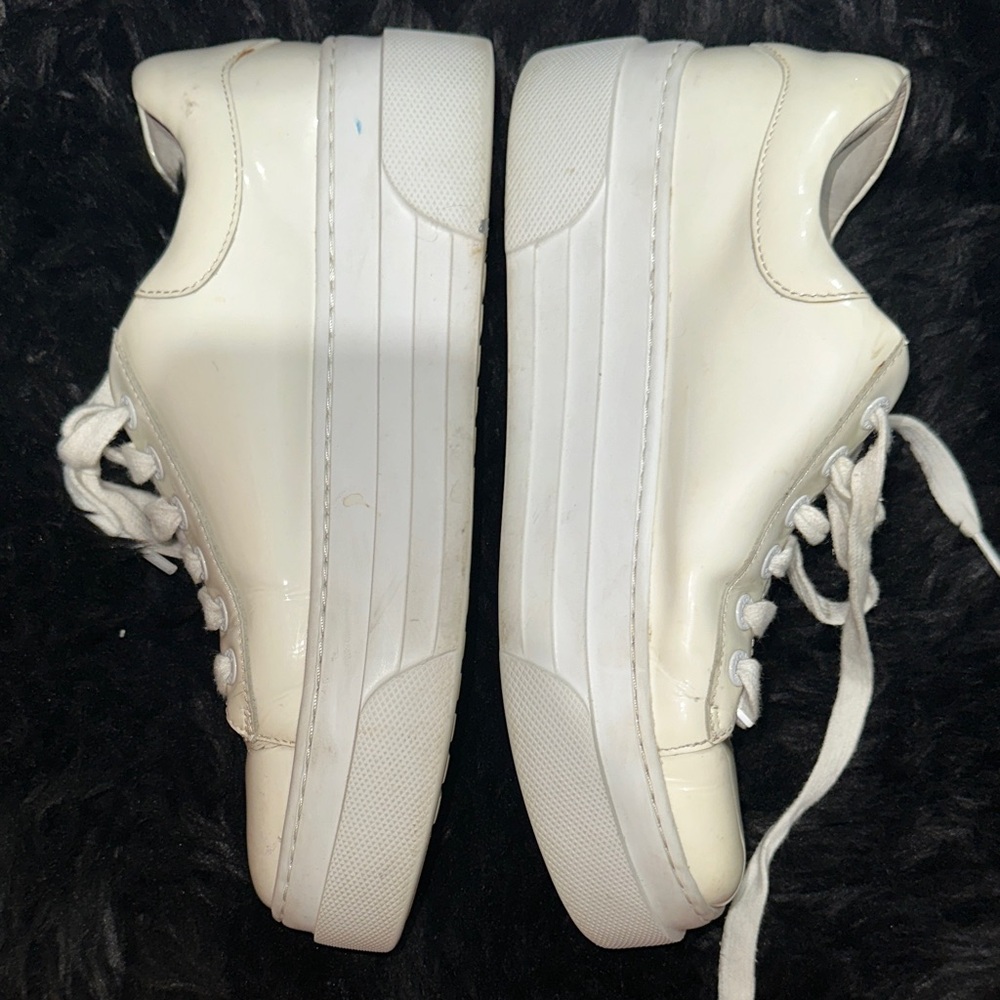 J Slides Cream Sneakers for Women - Picture 2 of 7